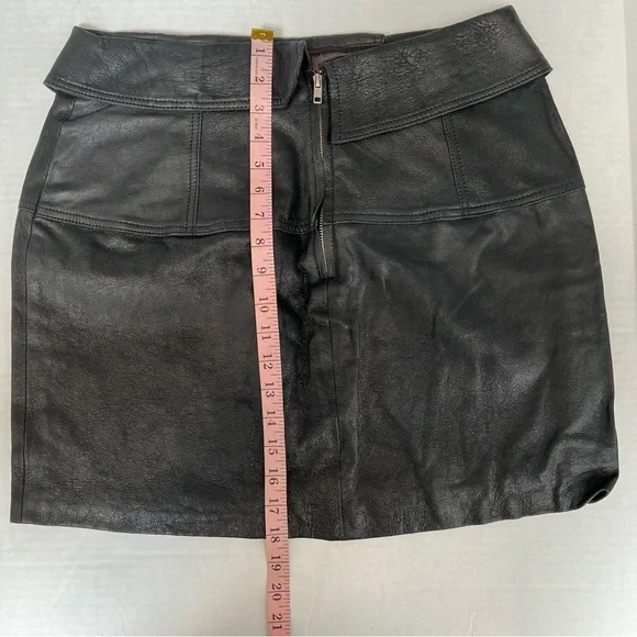 NWT Revolve x Chrissy Teigen Grayson Mini Skirt in Black | size L - Picture 11 of 11